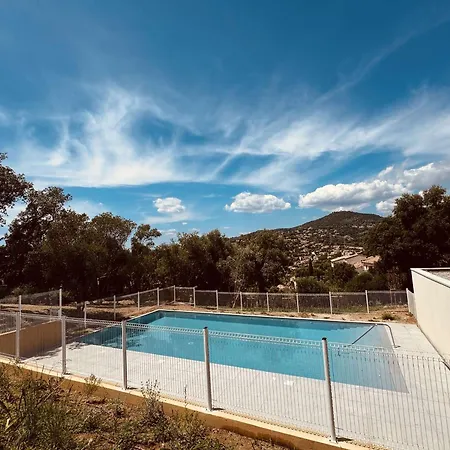 Lägenhet Avec Jardin Et Piscine - 4 Pers. - Fr-1-900-11