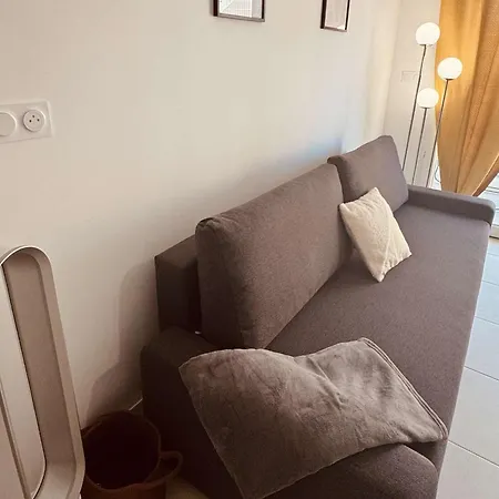 Avec Jardin Et Piscine - 4 Pers. - Fr-1-900-11 *